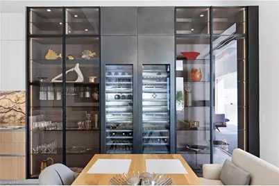 2485 Crayton Rd, Naples, FL 34103 - Photo 7