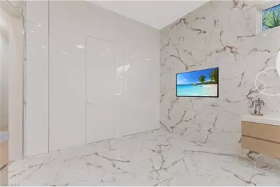 2485 Crayton Rd, Naples, FL 34103 - Photo 15