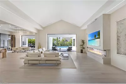 2485 Crayton Rd, Naples, FL 34103 - Photo 3