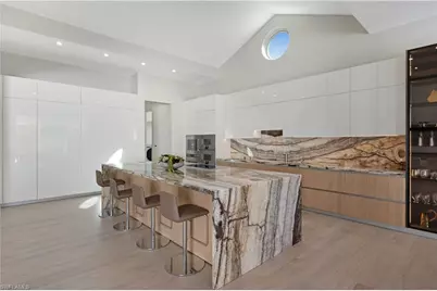 2485 Crayton Rd, Naples, FL 34103 - Photo 5