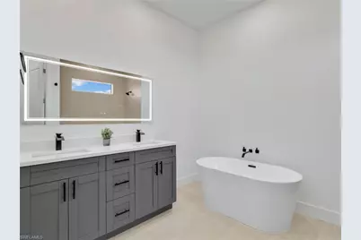 1723 NW 7th Ave, Cape Coral, FL 33993 - Photo 19