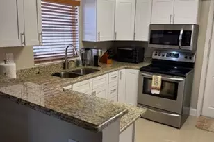 3118 SE 18th Ave, Cape Coral, FL 33904 - Photo 3