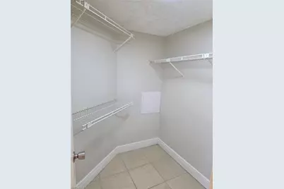 142 Santa Clara Dr #5, Naples, FL 34104 - Photo 5