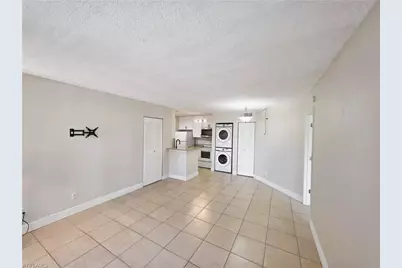 142 Santa Clara Dr #5, Naples, FL 34104 - Photo 7