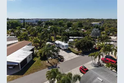 10030 Willowood Dr, Fort Myers, FL 33905 - Photo 11