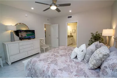 244 Indies Dr E #101, Naples, FL 34114 - Photo 13