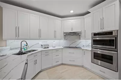 261 Colonade Cir #2701, Naples, FL 34103 - Photo 13