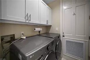 261 Colonade Cir, Naples, FL 34103 - Photo 35