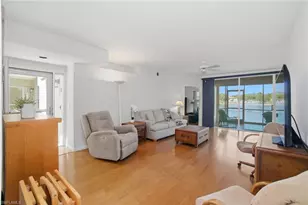 2476 Orchid Bay Dr, Naples, FL 34109 - Photo 7