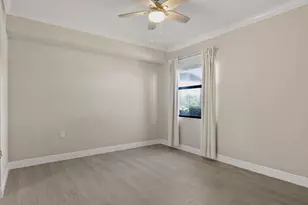 9719 Acqua Ct, Naples, FL 34113 - Photo 11