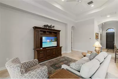 7347 Lantana Cir, Naples, FL 34119 - Photo 13