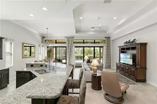 7347 Lantana Cir, Naples, FL 34119 - Photo 5