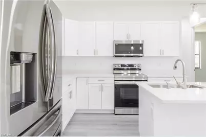 714 Anaconda Ave S, Lehigh Acres, FL 33974 - Photo 9