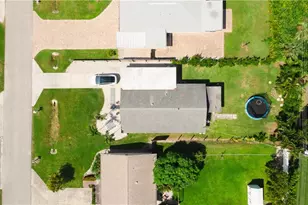 759 100th Ave N, Naples, FL 34108 - Photo 7