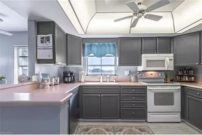 53 High Point Cir W #310, Naples, FL 34103 - Photo 5