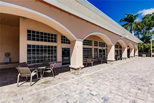 7859 Berkshire Pines Dr, Naples, FL 34104 - Photo 43