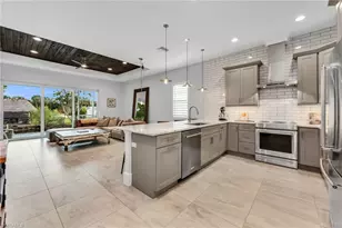 2464 Lake Ave, Naples, FL 34112 - Photo 3