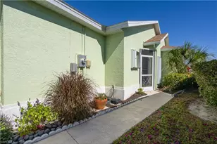 10717 Maui Cir, Estero, FL 33928 - Photo 37