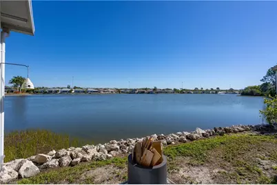 10717 Maui Cir, Estero, FL 33928 - Photo 35