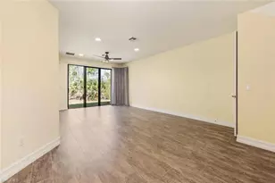 7923 Bristol Cir, Naples, FL 34120 - Photo 7