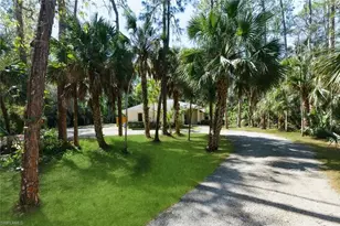 5356 Sycamore Dr, Naples, FL 34119 - Photo 23