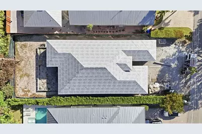 1050 13th St N, Naples, FL 34102 - Photo 11