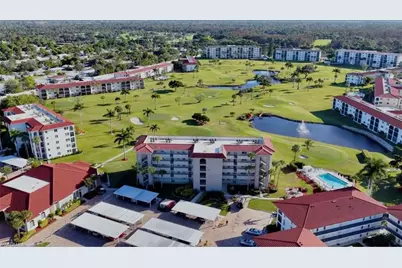 57 High Point Cir W #403, Naples, FL 34103 - Photo 13