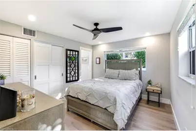 780 10th Ave E #5, Naples, FL 34102 - Photo 9