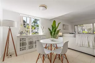 900 8th Ave S, Naples, FL 34102 - Photo 3