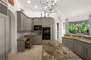 8812 Muirfield Dr, Naples, FL 34109 - Photo 23