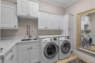 8812 Muirfield Dr, Naples, FL 34109 - Photo 31