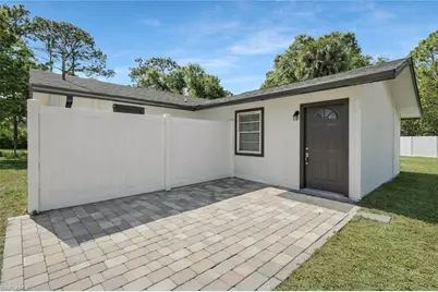 18371 Durrance Rd, North Fort Myers, FL 33917 - Photo 3