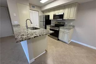 2058 Arbour Walk Cir, Naples, FL 34109 - Photo 5