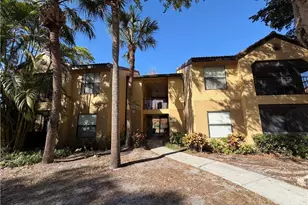 2070 Arbour Walk Cir, Naples, FL 34109 - Photo 5