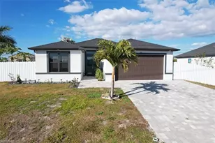 301 Kismet Pkwy E, Cape Coral, FL 33909 - Photo 1