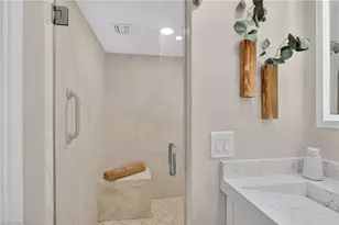 10633 Gulf Shore Dr, Naples, FL 34108 - Photo 27