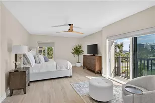 10633 Gulf Shore Dr, Naples, FL 34108 - Photo 9