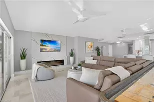 10633 Gulf Shore Dr, Naples, FL 34108 - Photo 11