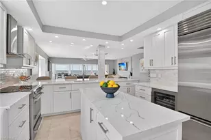 10633 Gulf Shore Dr, Naples, FL 34108 - Photo 3