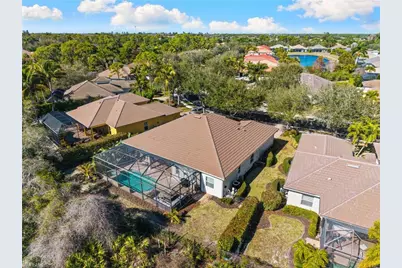 347 Saddlebrook Ln, Naples, FL 34110 - Photo 35