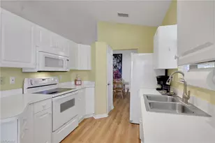 605 Lalique Cir, Naples, FL 34119 - Photo 7