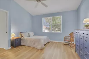 605 Lalique Cir, Naples, FL 34119 - Photo 9