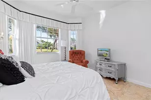 2237 Heritage Greens Dr, Naples, FL 34119 - Photo 33