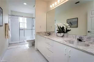 100 Diamond Cir, Naples, FL 34110 - Photo 17