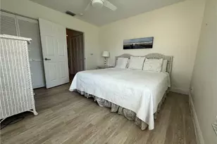 100 Diamond Cir, Naples, FL 34110 - Photo 19