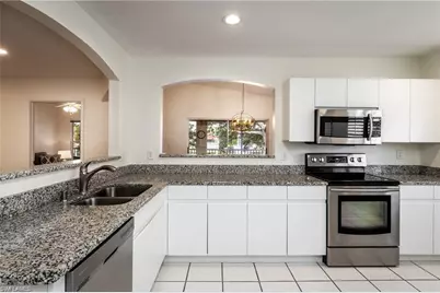 100 Diamond Cir #108, Naples, FL 34110 - Photo 13