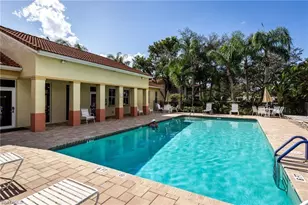 100 Diamond Cir, Naples, FL 34110 - Photo 23