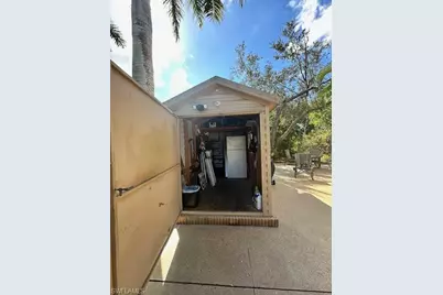 1674 Diamond Lake Cir, Naples, FL 34114 - Photo 17