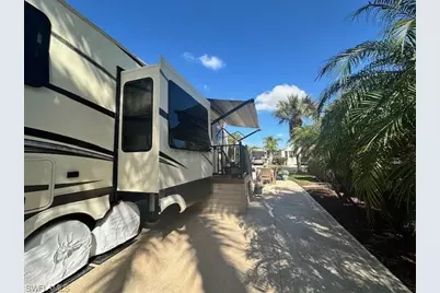 1674 Diamond Lake Cir, Naples, FL 34114 - Photo 9