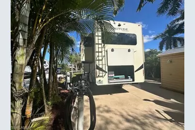 1674 Diamond Lake Cir, Naples, FL 34114 - Photo 15